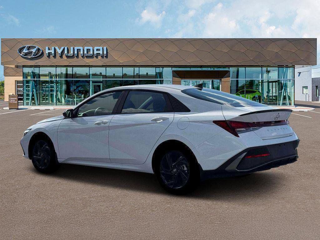 New 2026 White Hyundai SEL Sport image 4