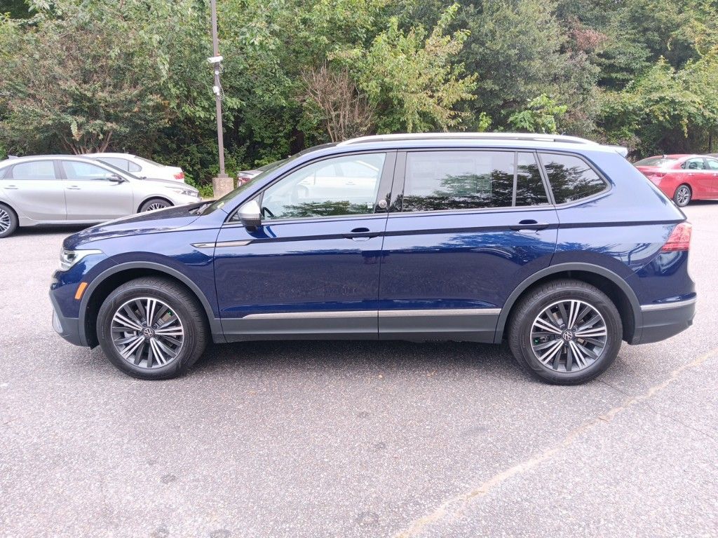 2024 Volkswagen Tiguan 2.0T SE 2