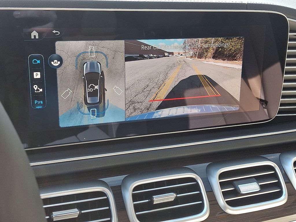 Thumbnail: 2026 Mercedes-Benz GLE - 13