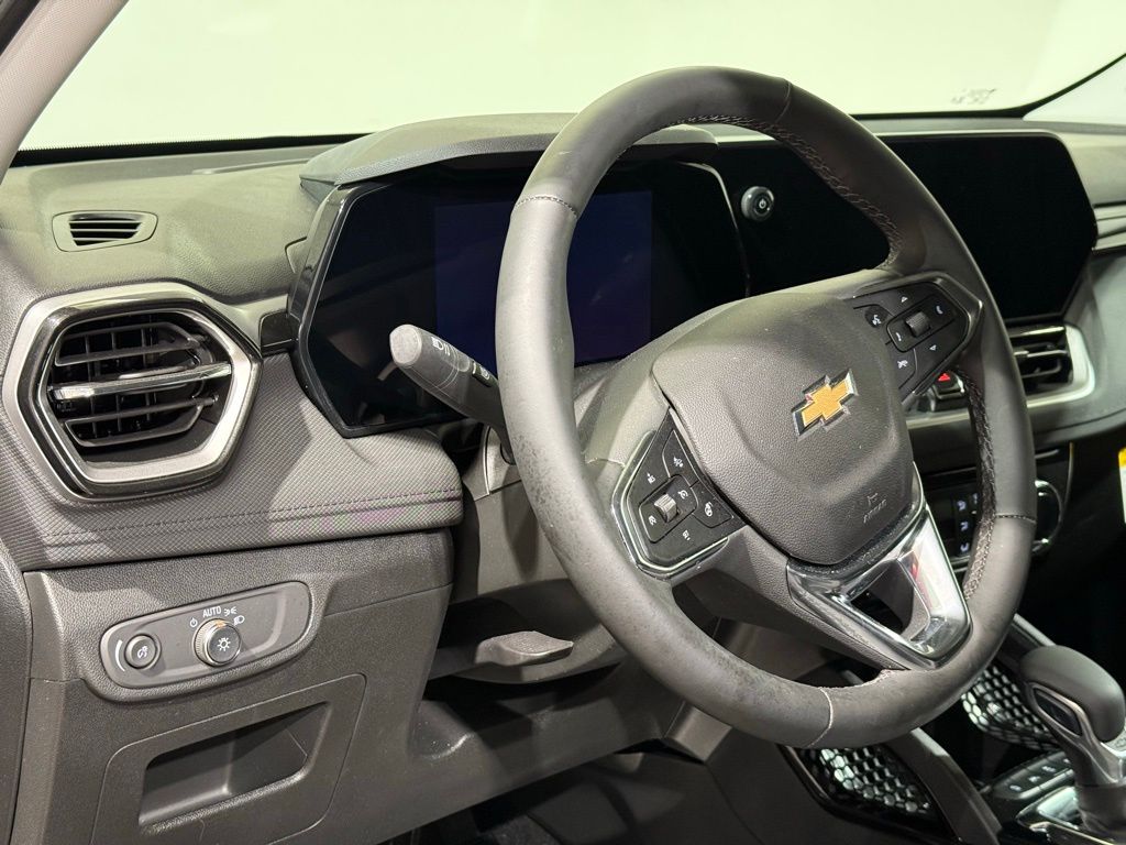 Thumbnail: 2026 Chevrolet TrailBlazer - 17