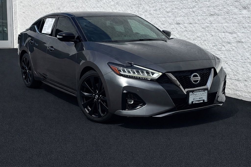 Gray (Gun Metallic) 2019 Nissan Maxima SR FWD Sedan Front-Wheel Drive Continuously Variable Transmission
