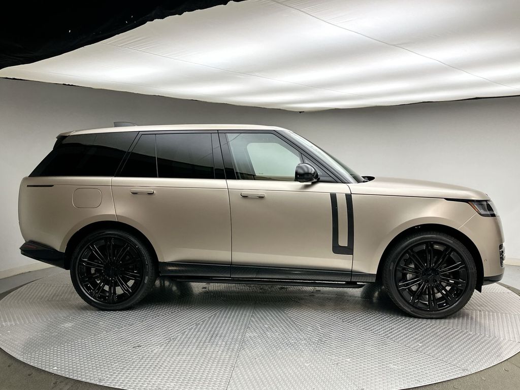 Thumbnail: 2026 Land Rover Range Rover - 4