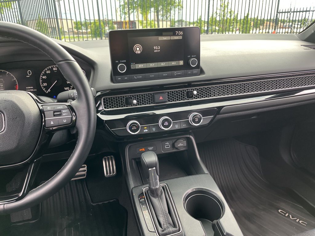 Thumbnail: 2024 Honda Civic - 18