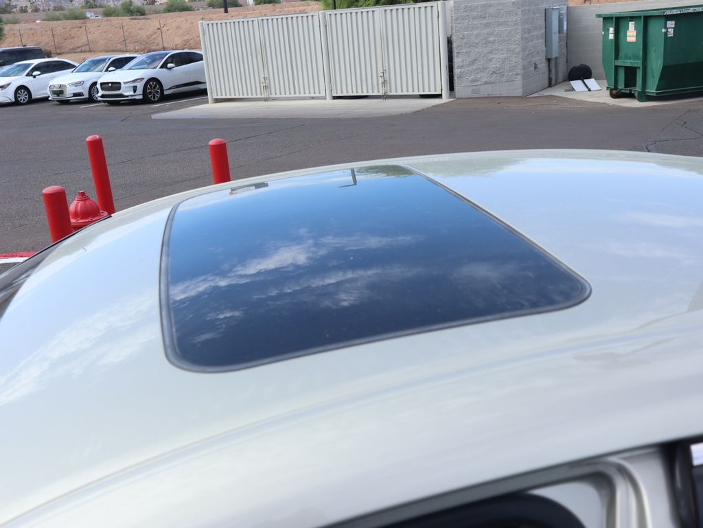 Thumbnail: 2019 Lexus ES - 5