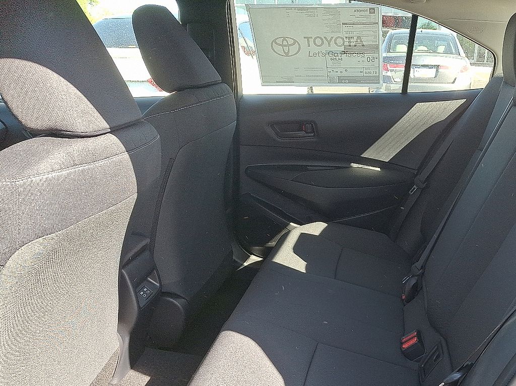 2025 Toyota Corolla LE 7
