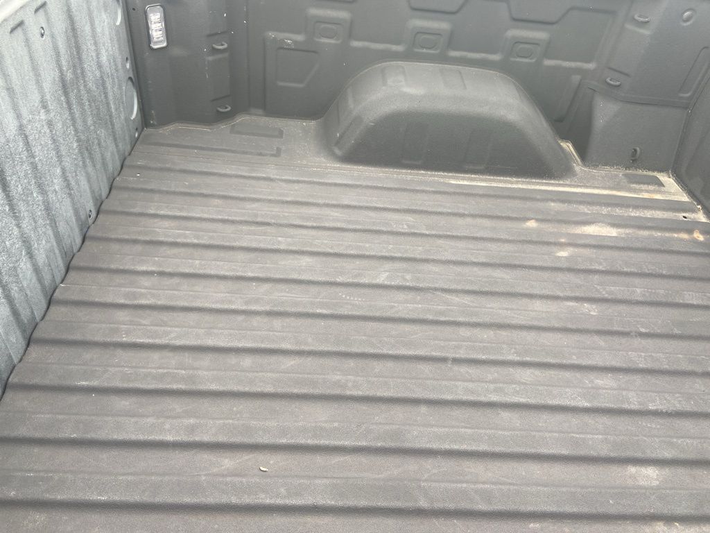 Thumbnail: 2019 Chevrolet Silverado 1500 - 11