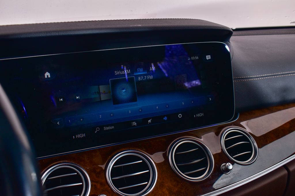 Thumbnail: 2023 Mercedes-Benz E-Class - 12