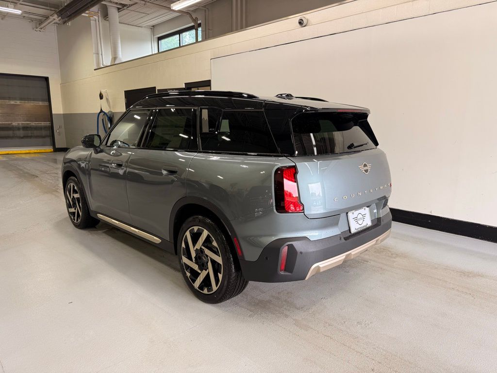 Thumbnail: 2025 MINI Cooper Countryman - 3