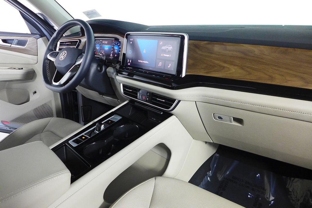 Thumbnail: 2025 Volkswagen Atlas - 13