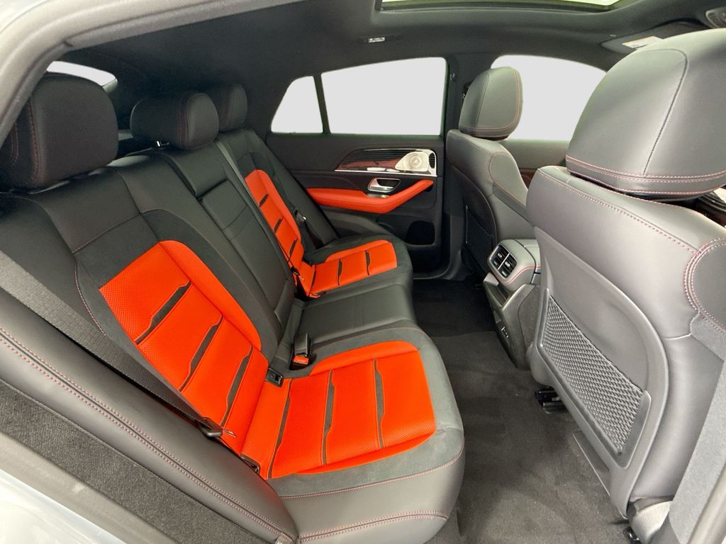 Thumbnail: 2026 Mercedes-Benz GLE - 22