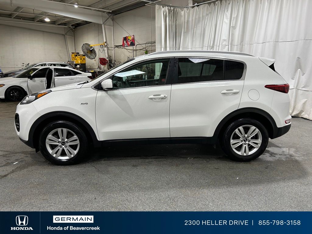 Used 2019 White Kia LX image 5