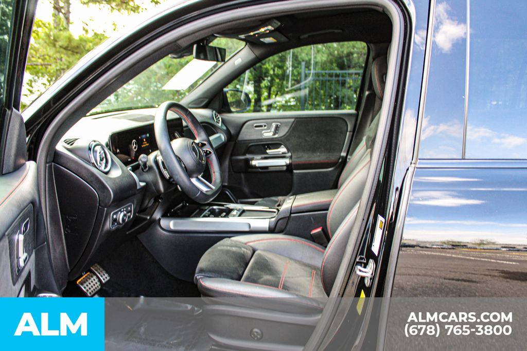 Used 2024 Black Mercedes-Benz GLB 250 image 16
