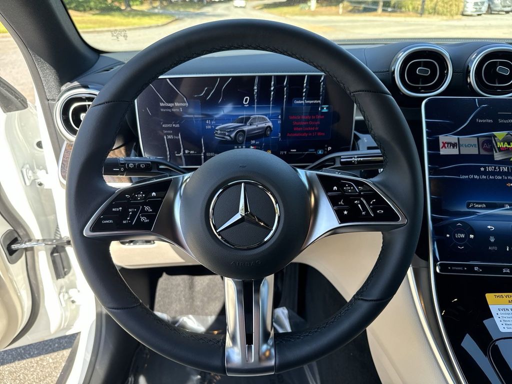 2025 Mercedes-Benz GLC GLC 300 25