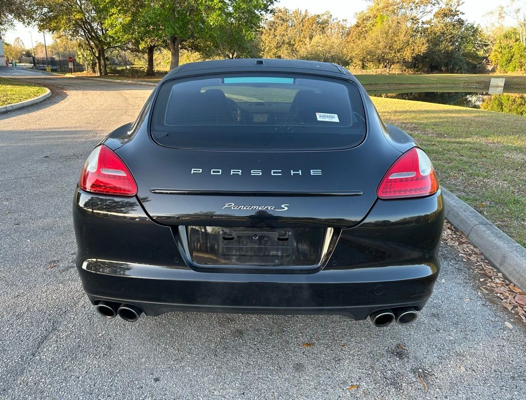 Thumbnail: 2012 Porsche Panamera - 4