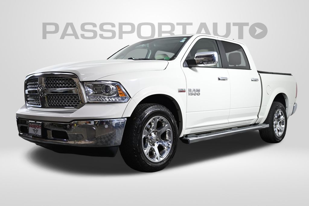 2017 RAM 1500 Laramie Crew Cab 4WD