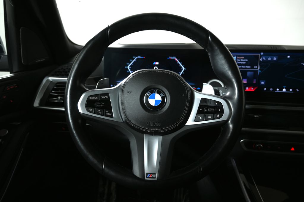 Thumbnail: 2024 BMW X7 - 17