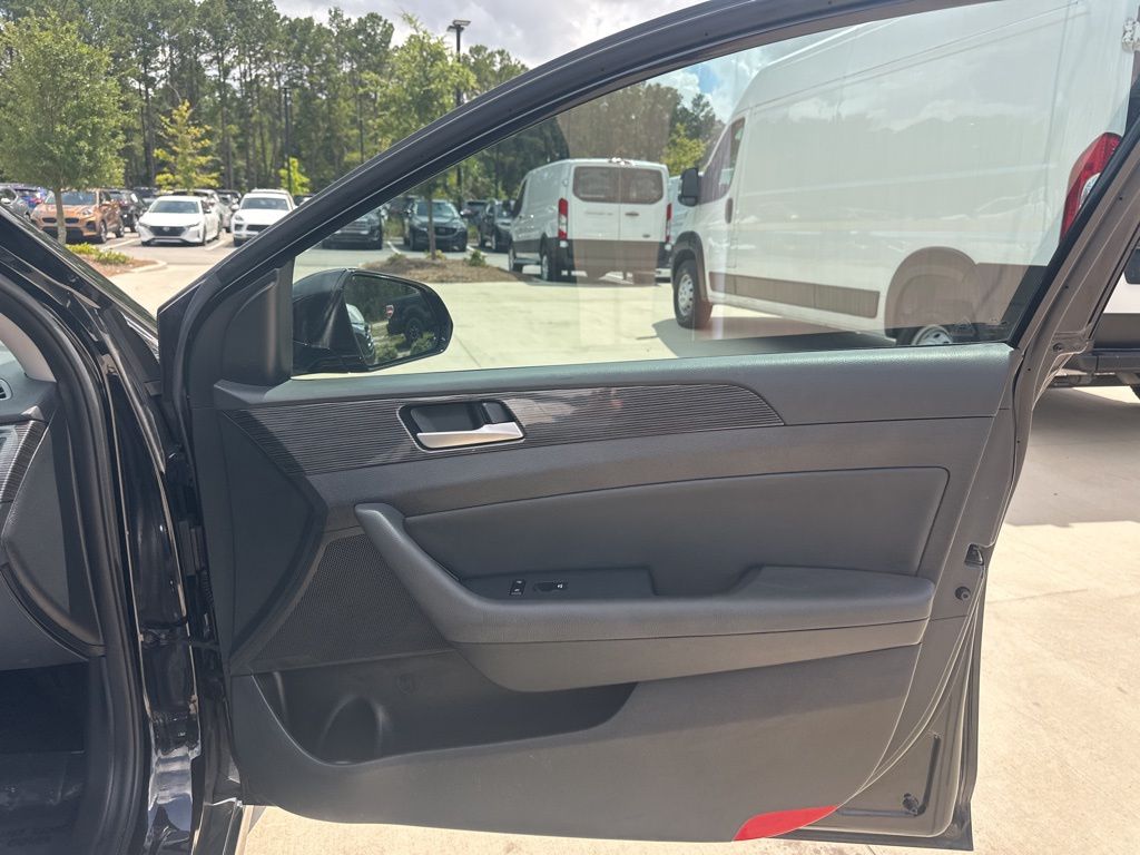 2018 Phantom Black Hyundai Sonata Limited FWD Sedan