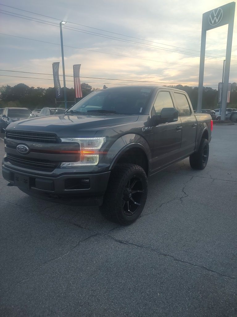 Gray (MAGNETIC) 2018 Ford F-150 Lariat SuperCrew 4WD Pickup Truck Four-Wheel Drive Automatic