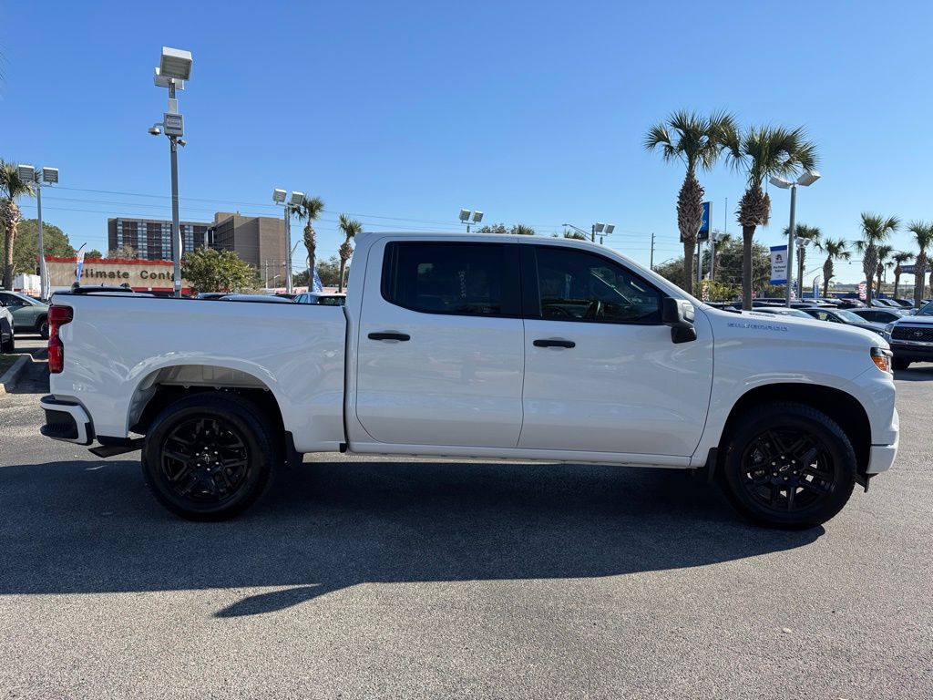 2024 Chevrolet Silverado 1500 Custom 9