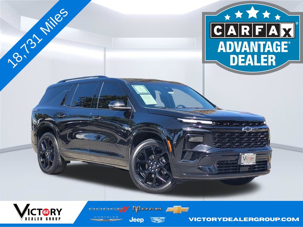 Black Metallic 2025 Chevrolet Traverse SUV / Crossover Four-Wheel Drive 8-Speed Automatic
