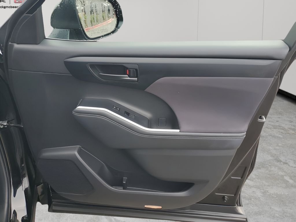 Used Car 2025 Toyota Highlander  Limited For Sale Under $40,000 In Austin, Texas