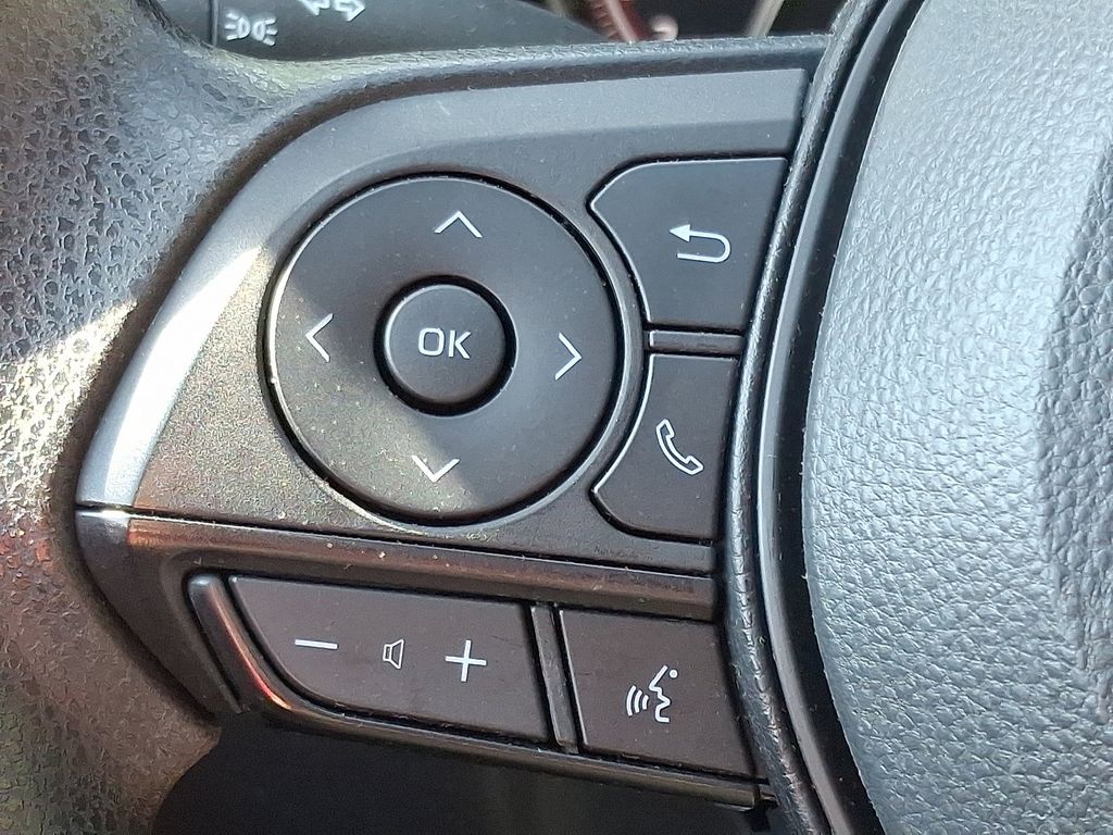 2023 Toyota RAV4 LE 20