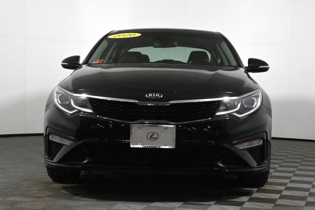 2020 Kia Optima SE 11