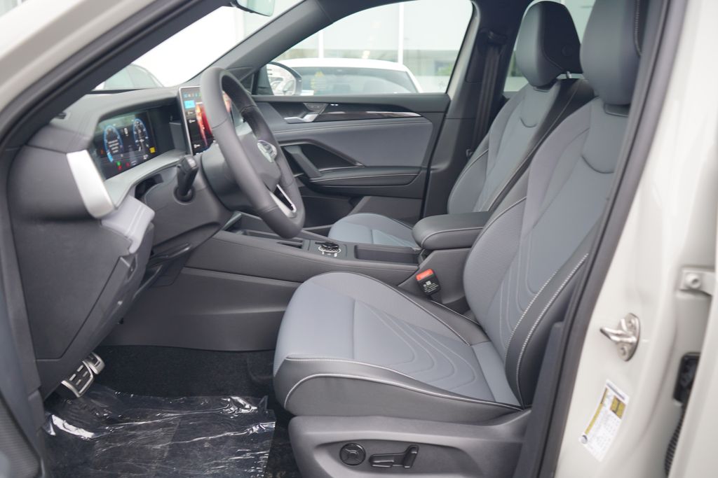 Thumbnail: 2025 Volkswagen Tiguan - 6