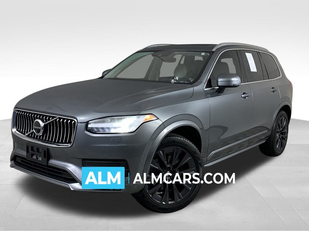 2020 Volvo XC90 Momentum's photo
