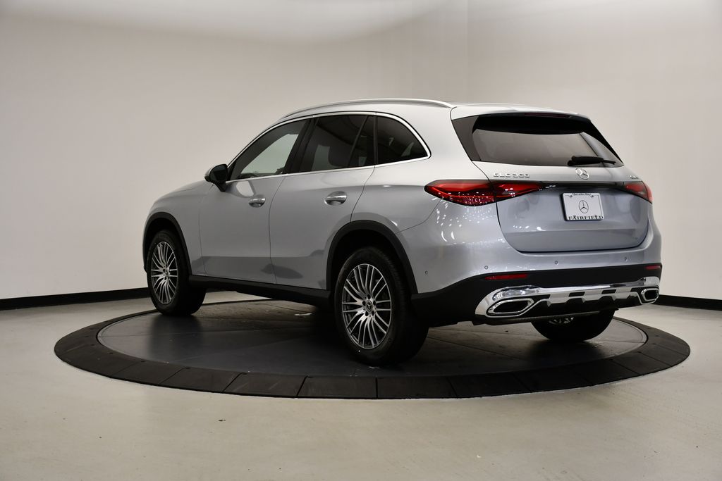 2025 Mercedes-Benz GLC 300 3