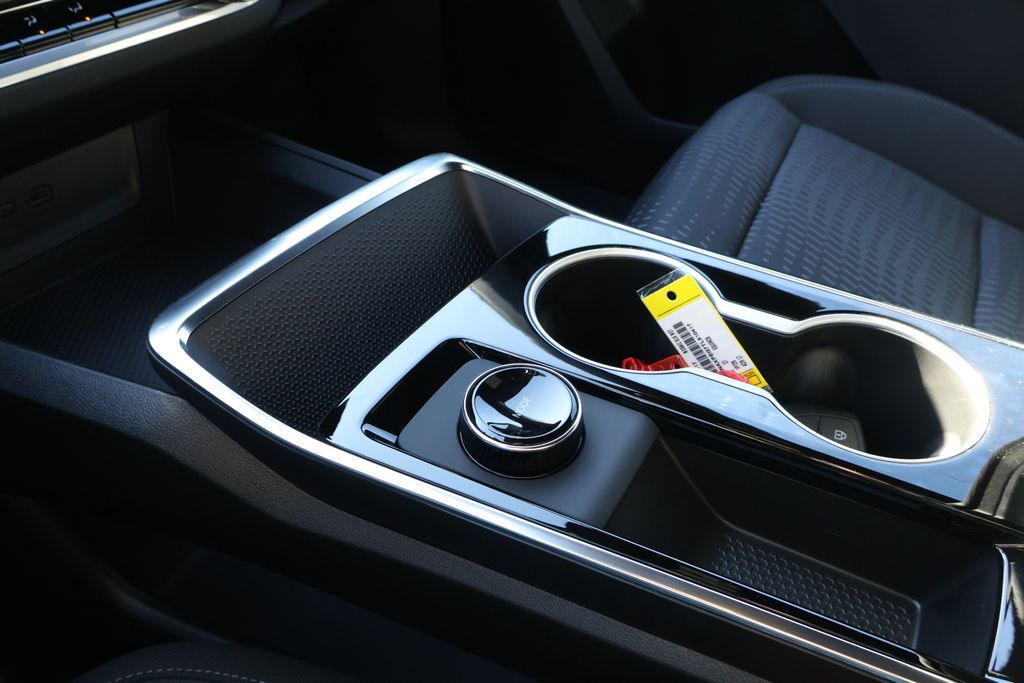 Thumbnail: 2026 Chevrolet Equinox - 30