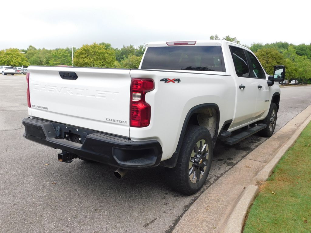 Thumbnail: 2022 Chevrolet Silverado 2500 - 4