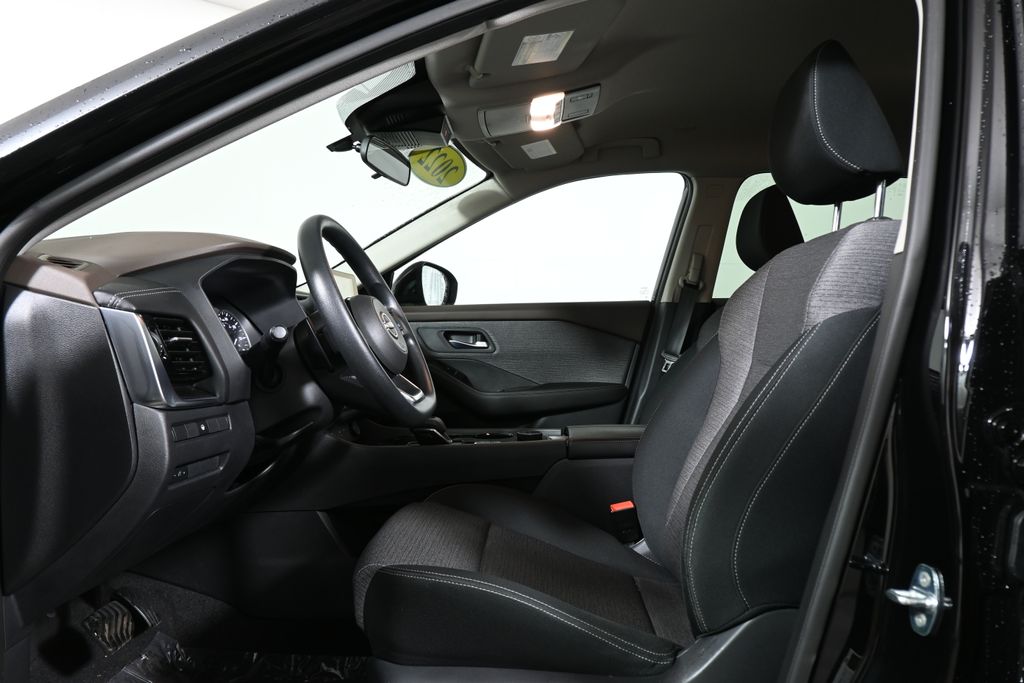 Thumbnail: 2022 Nissan Rogue - 3