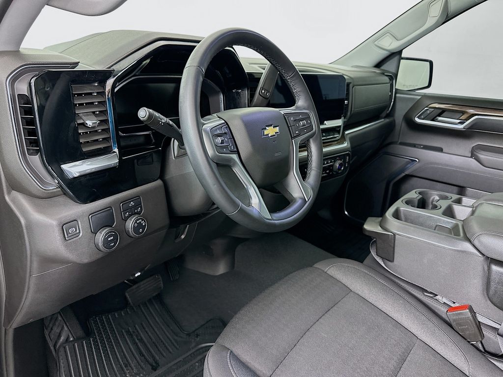 Thumbnail: 2023 Chevrolet Silverado 1500 - 9