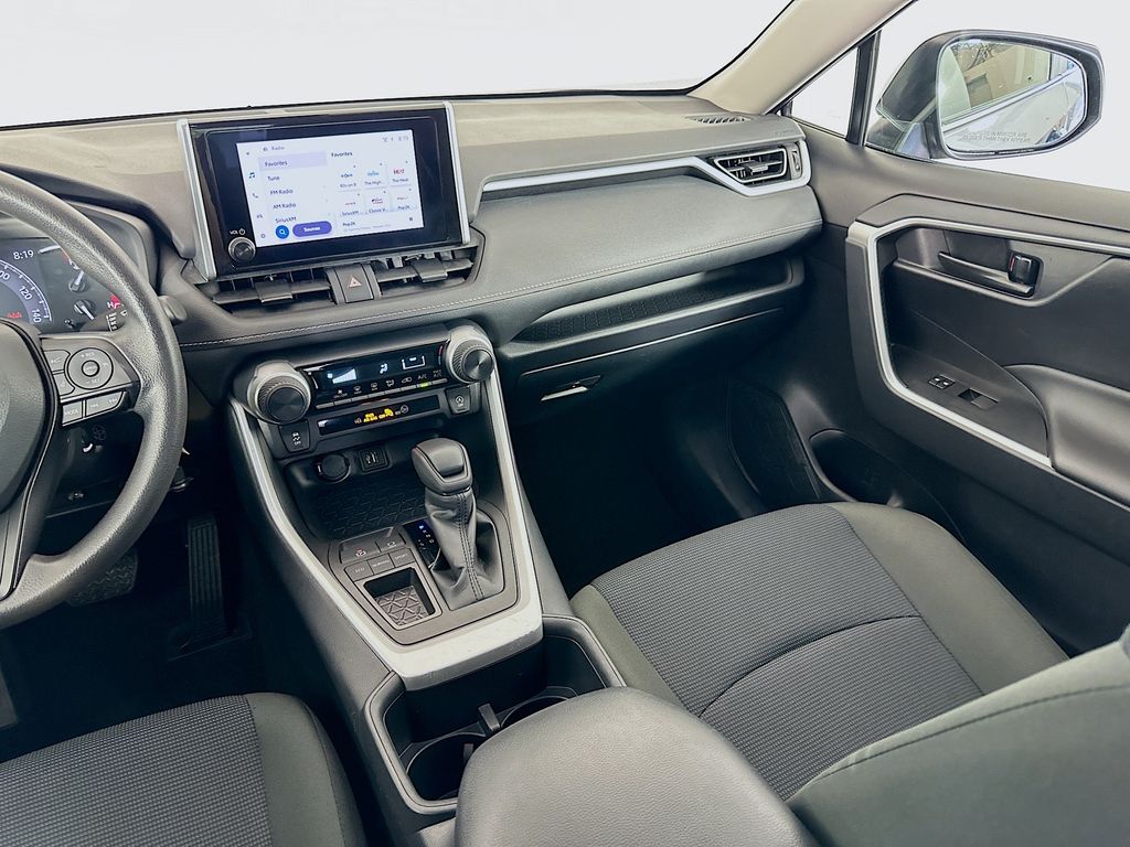 Thumbnail: 2025 Toyota RAV4 - 22