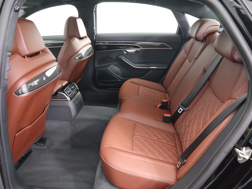 Thumbnail: 2025 Audi S8 - 23