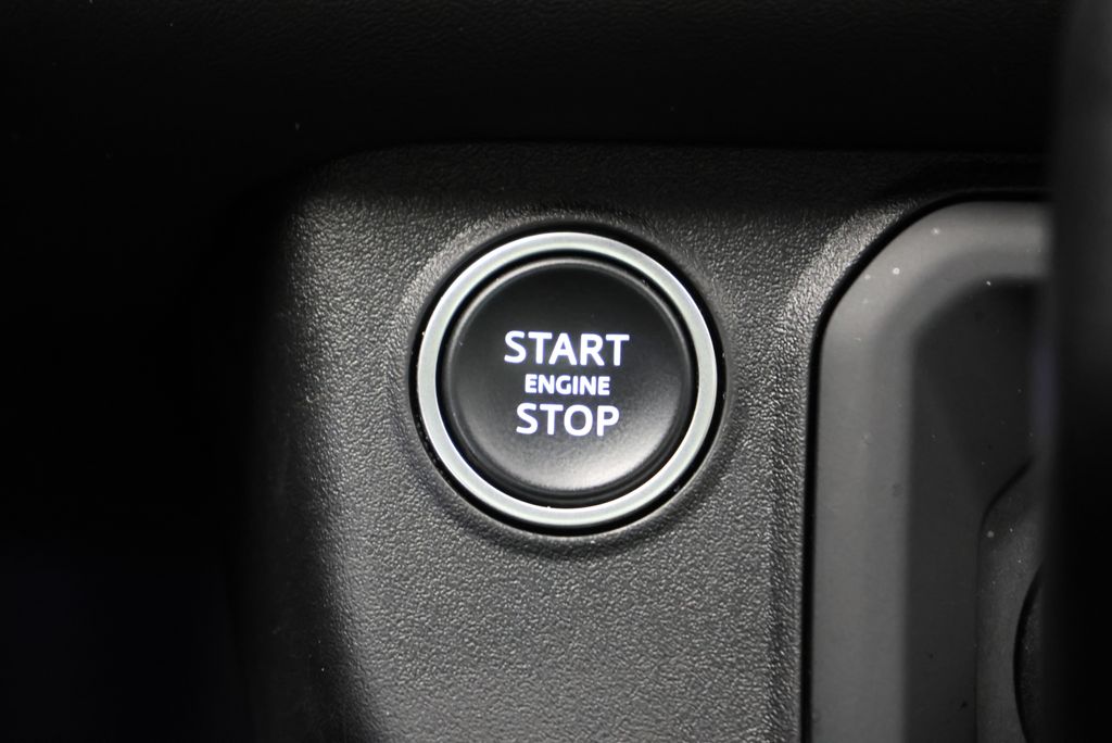 Thumbnail: 2022 Land Rover Defender - 21