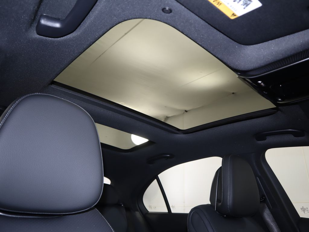 Thumbnail: 2025 Mercedes-Benz C-Class - 19