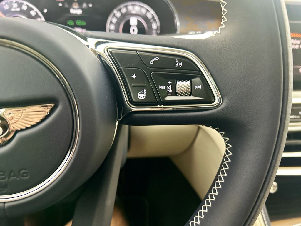 Thumbnail: 2026 Bentley Flying Spur - 12