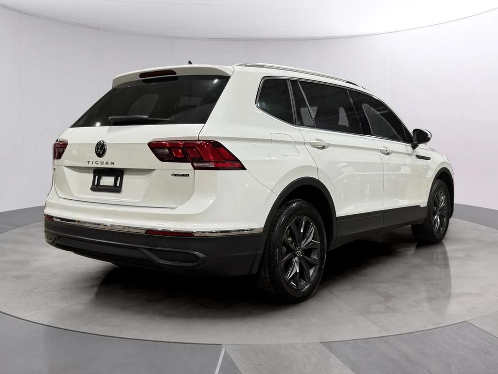 Used 2023 Pure White Volkswagen 2.0T SE image 3