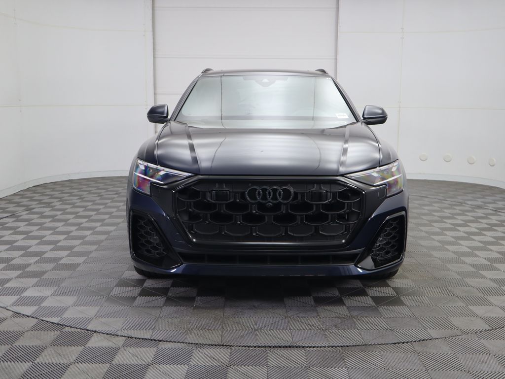 Thumbnail: 2025 Audi Q8 - 2