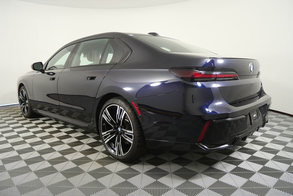 Thumbnail: 2023 BMW 7 Series - 5