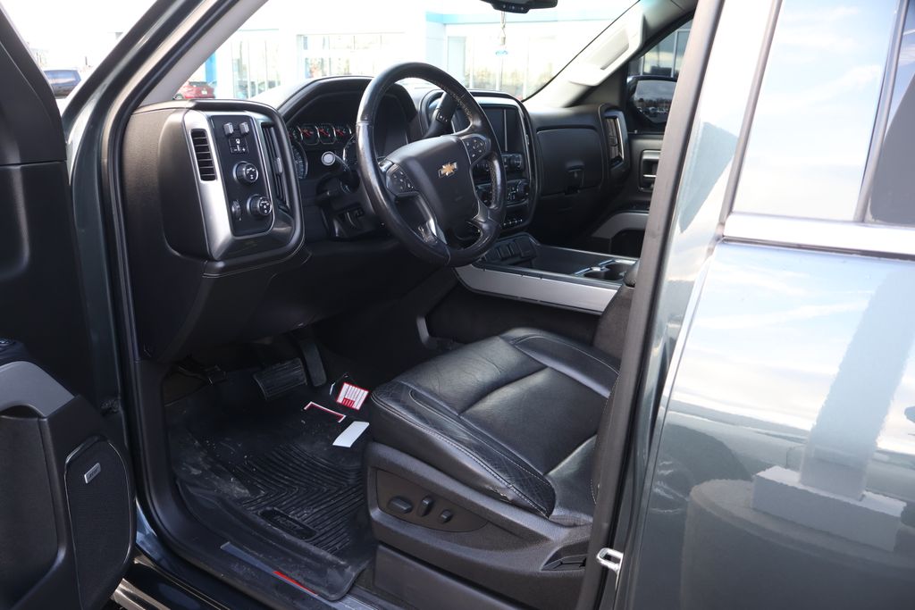 Thumbnail: 2017 Chevrolet Silverado 1500 - 11