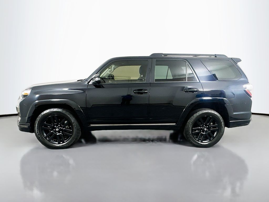 Thumbnail: 2021 Toyota 4Runner - 8