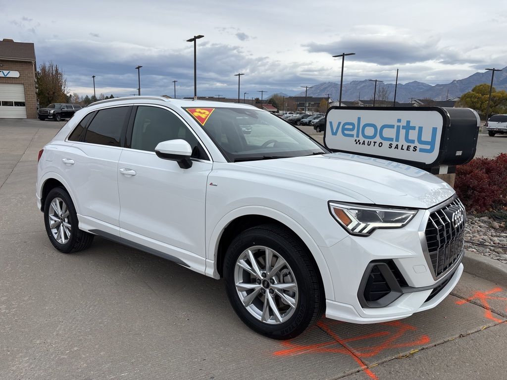 2023 Audi Q3 quattro Premium S Line 45 TFSI