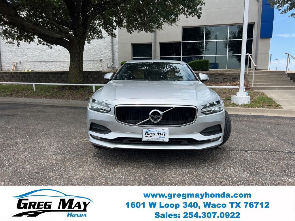 2018 Volvo S90 T5 Momentum - 1