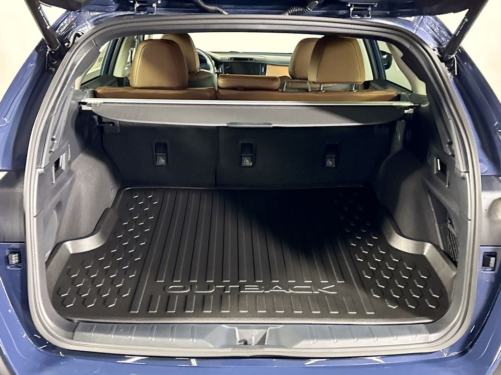 2025 Subaru Outback Touring XT