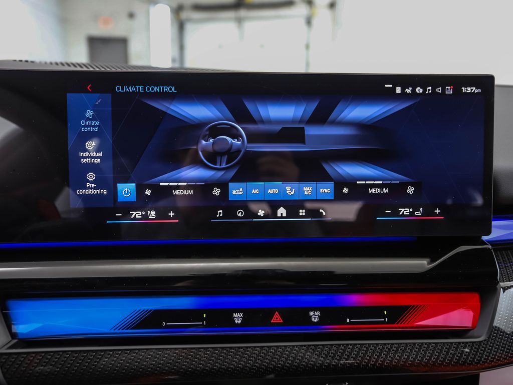 Thumbnail: 2027 BMW M5 - 19