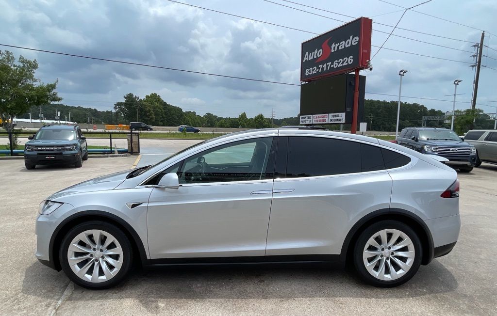 2018 Tesla Model X 75D Silver at Autostrade