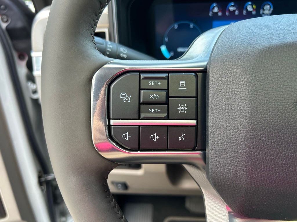 2025 Ford F-450 Super Duty Platinum